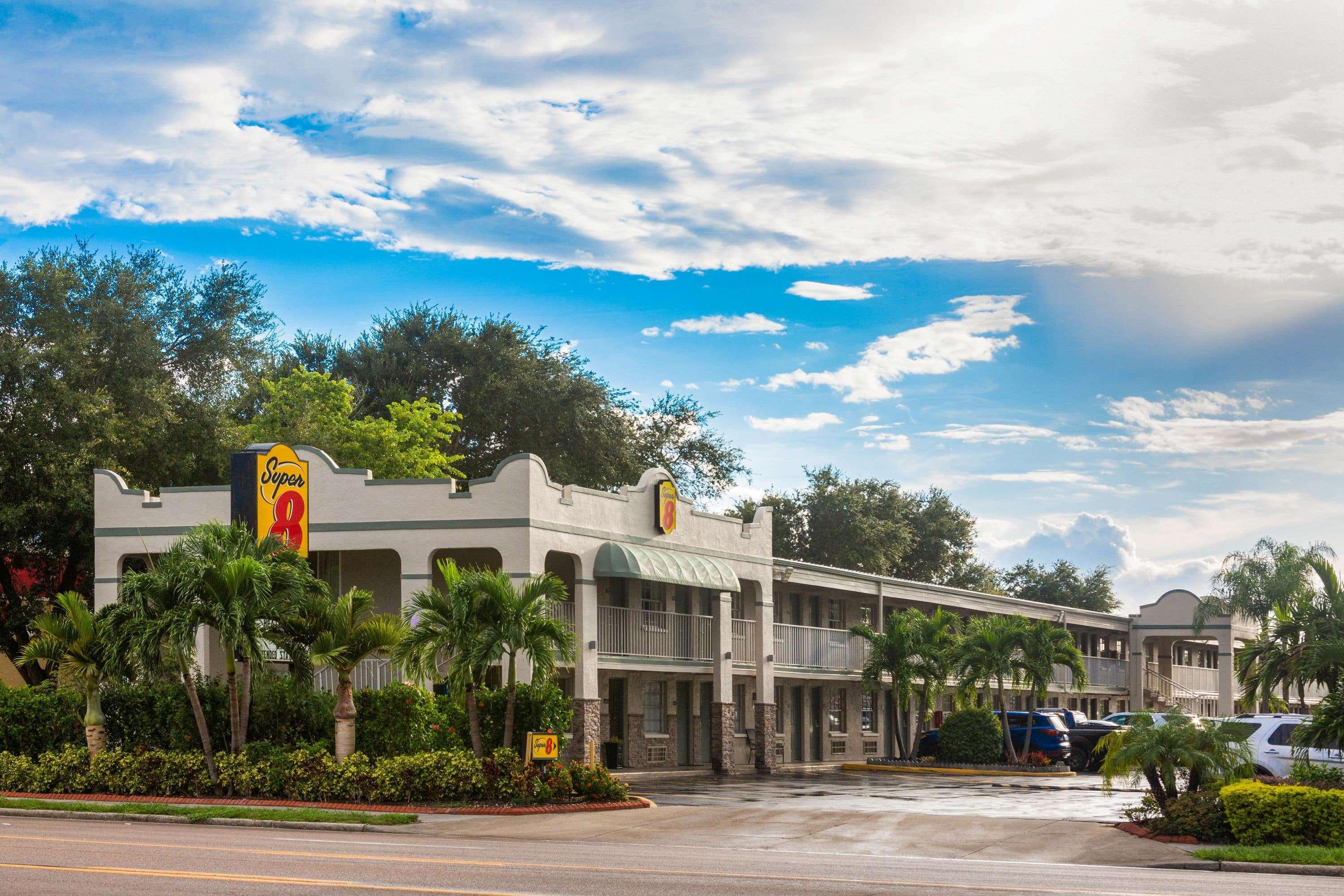 Super 8 By Wyndham Bradenton Sarasota Area Μοτέλ Εξωτερικό φωτογραφία