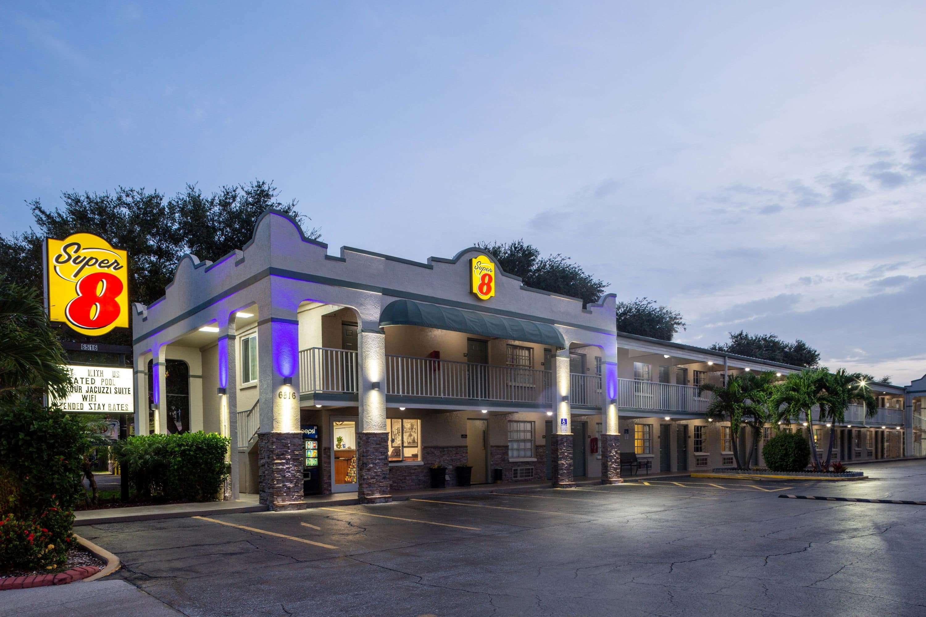 Super 8 By Wyndham Bradenton Sarasota Area Μοτέλ Εξωτερικό φωτογραφία